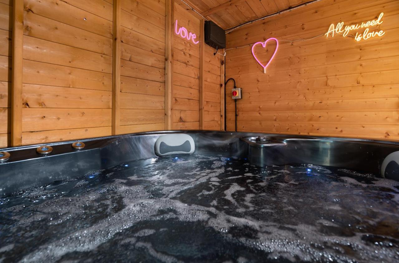 Perfect Couple Retreat To Unwind&Relax With Hottub Apartment Peacehaven Екстериор снимка